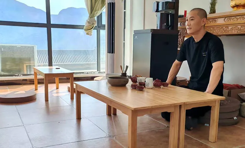 Tea Ceremony Teacher