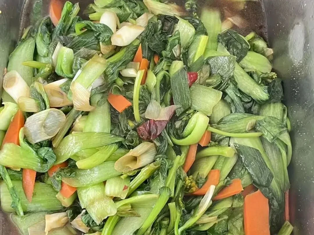 Stir fried greens served at Shaolin Zhongwu canteen